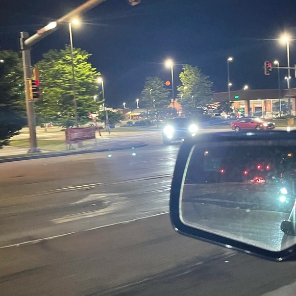 Meet your Posher, Rebecca - Picture 1 of 1